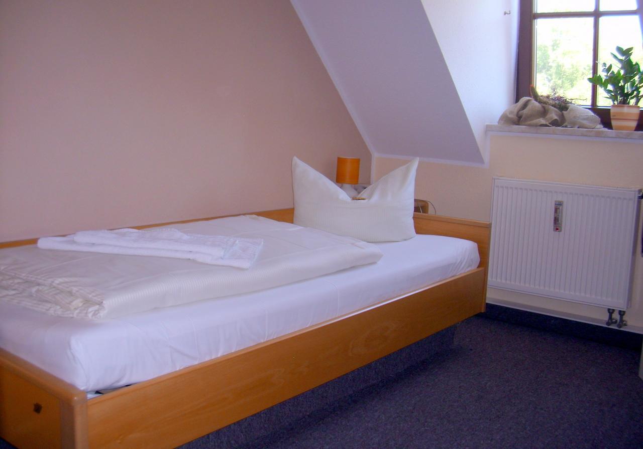 Elegant-Hotel "Zur Burg" Posterstein ห้อง รูปภาพ