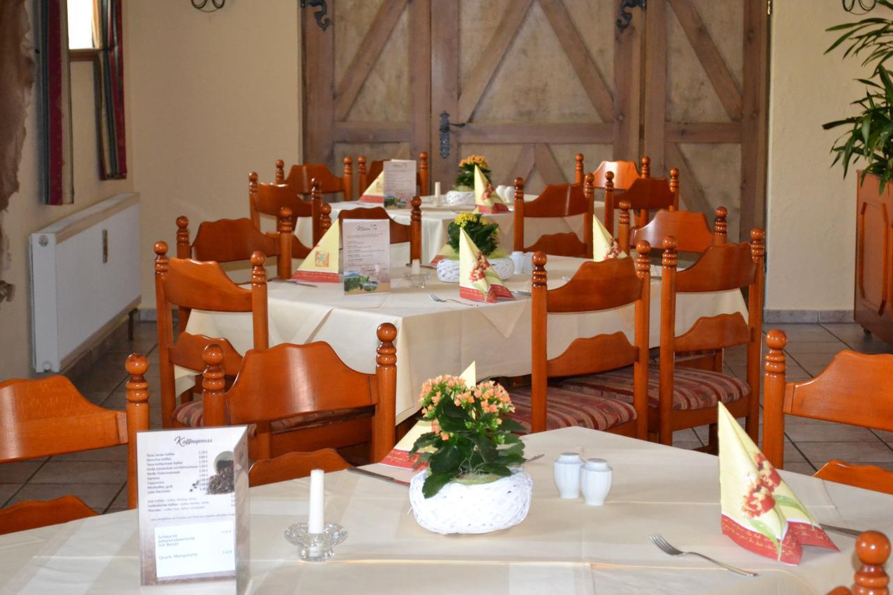 Elegant-Hotel "Zur Burg" Posterstein ภายนอก รูปภาพ